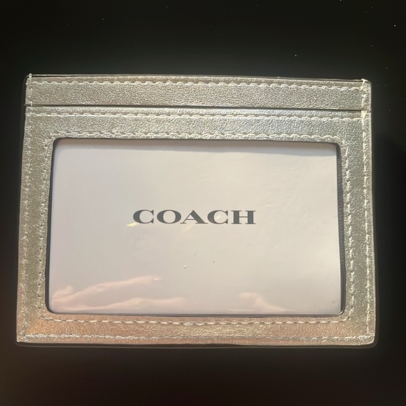 COACH Puffy Diamond Quilting Leather, Silver Metallic ID Case, NWT - Picture 4 of 6